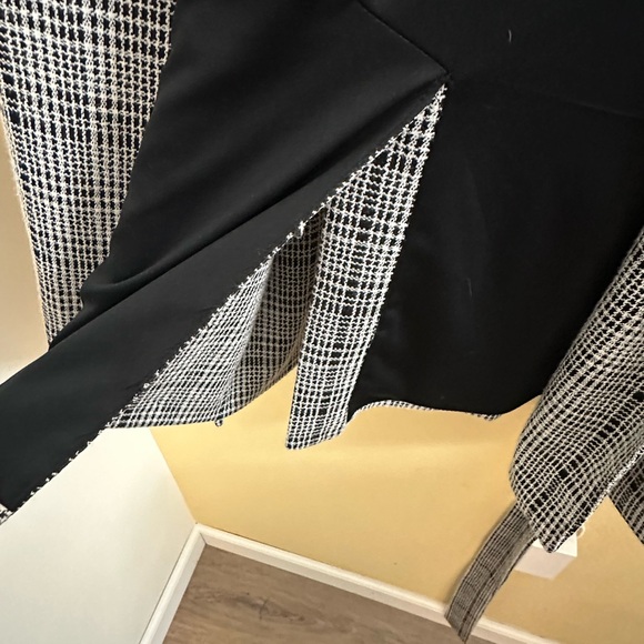 Dressbarn Black and White Plaid Belted Coat - Picture 6 of 10